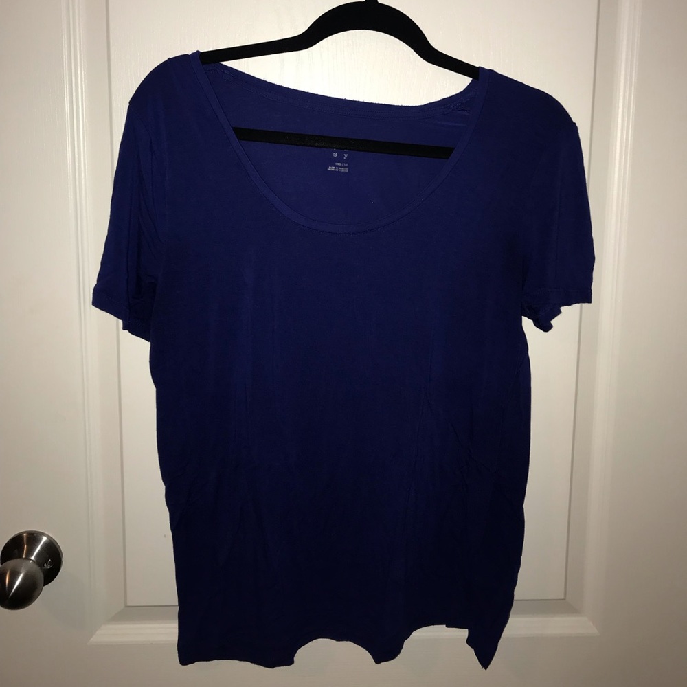 Drop neck shirt